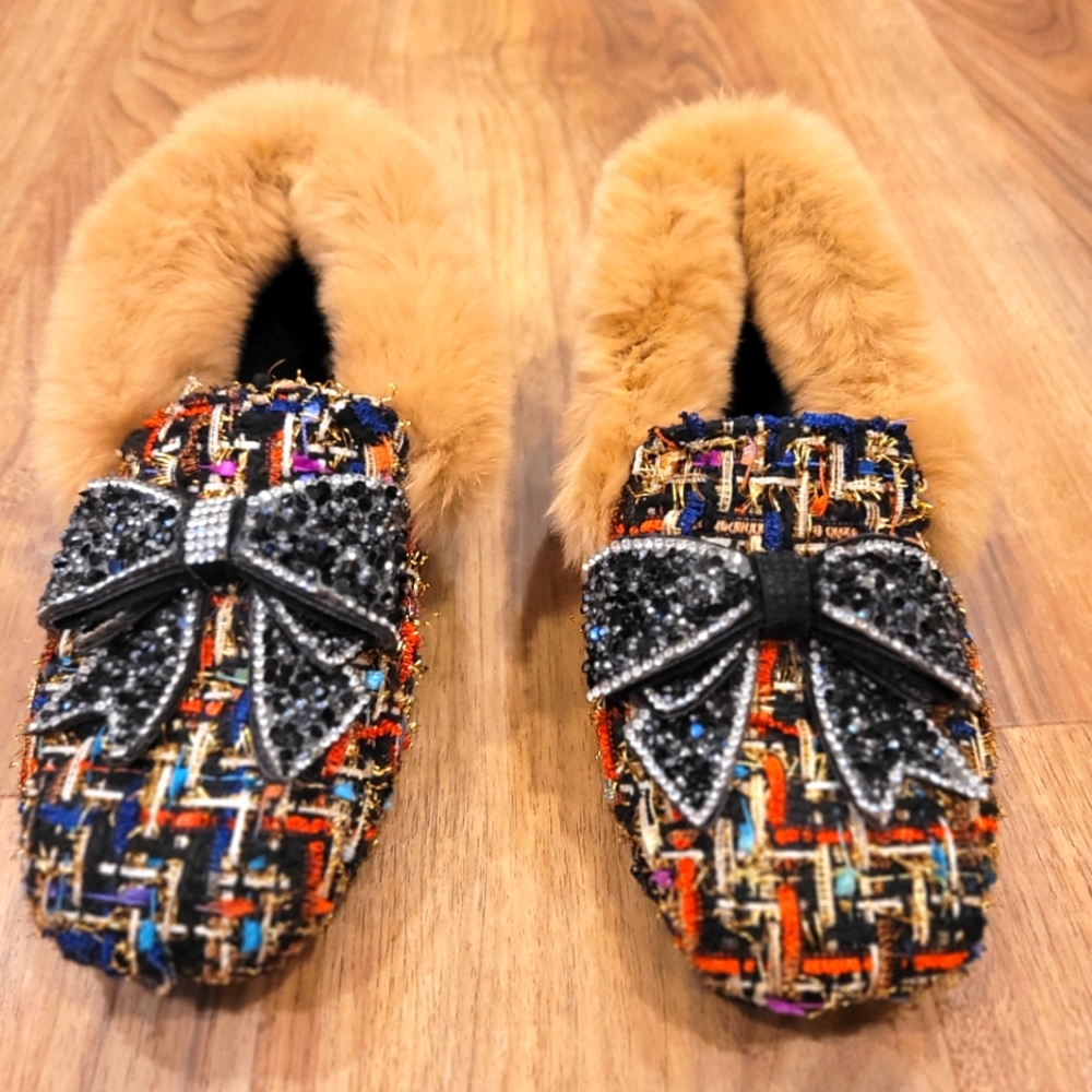 Joc fluffy shoes (GUC)